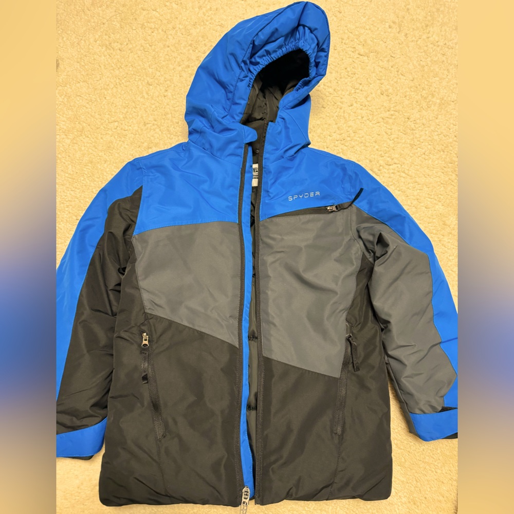 Boys waterproof snow jacket. Worn 1x.
